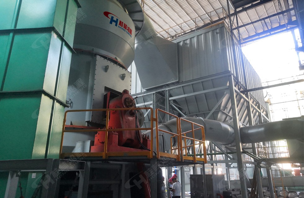 HLM2400碳酸錳立磨 電解錳&nbsp; 第二臺(tái)120噸/時(shí) 設(shè)備地點(diǎn)：湖北